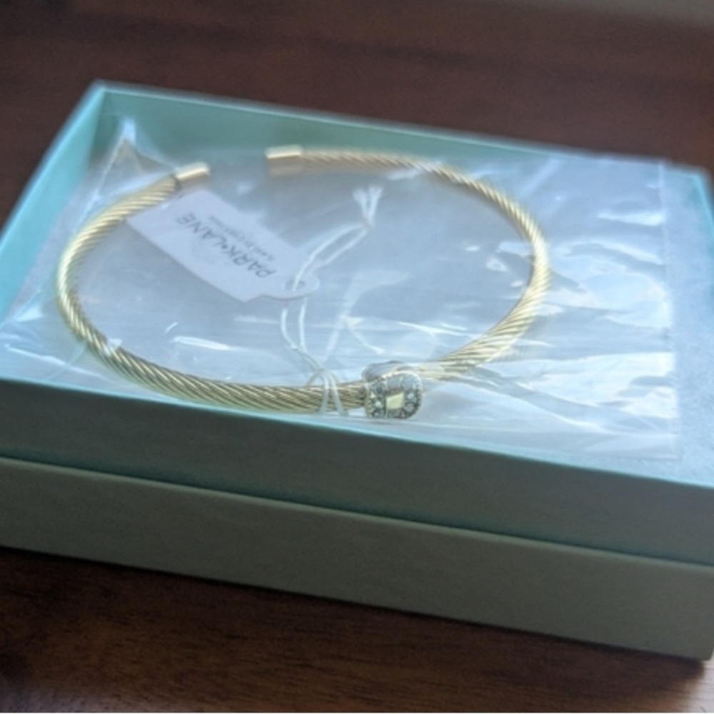 Park Lane Sorel Gold Cuff Bracelet Bangle Stretch to Fit Stackable - Picture 3 of 5